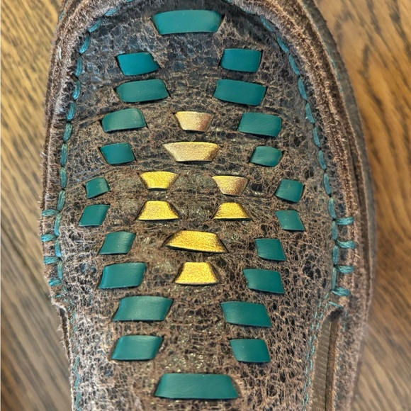 Ladies Ariat Cruiser Shoes, size 7.5.  Brown with Turquoise and Gold-like new! - Picture 3 of 6